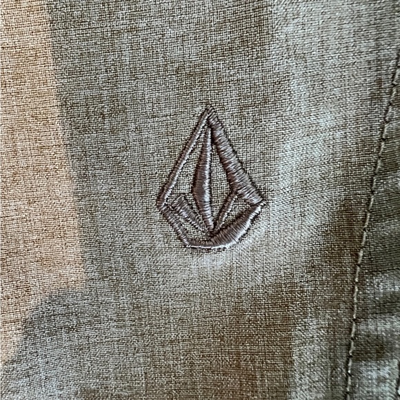 Boys Shorts | Size 12 / 26 Waist | Volcom Surf & Turf 4-way Stretch | Tan - Picture 5 of 6